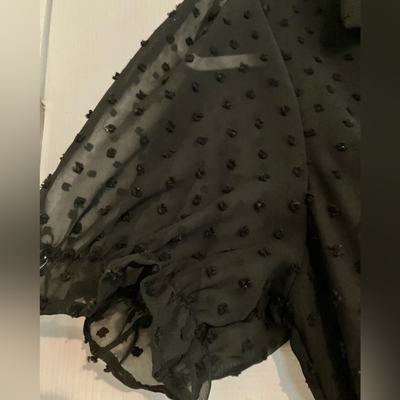 Black dress with flower buttons - Picture 3 of 5